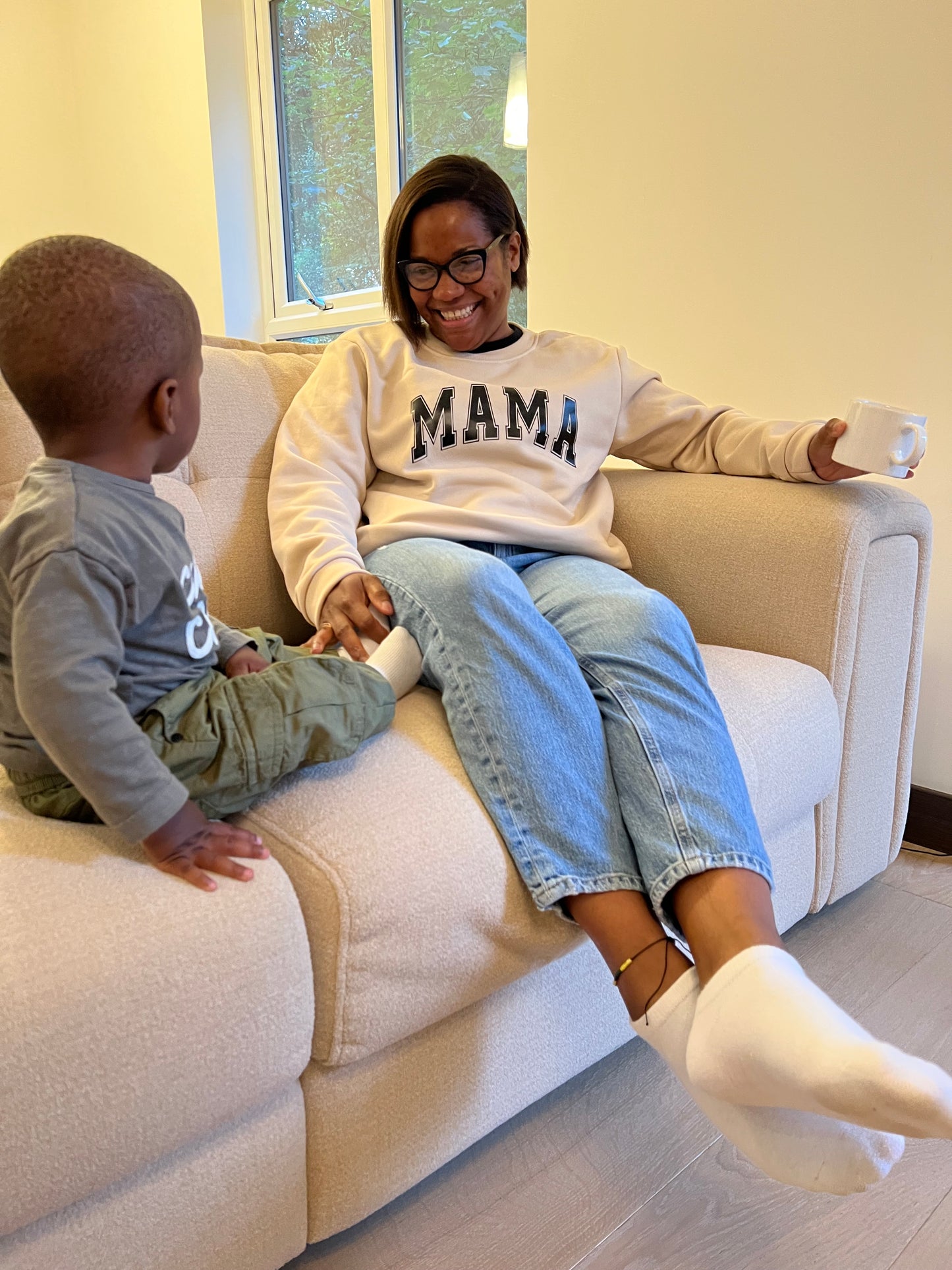 MAMA Sweatshirt - Neutral