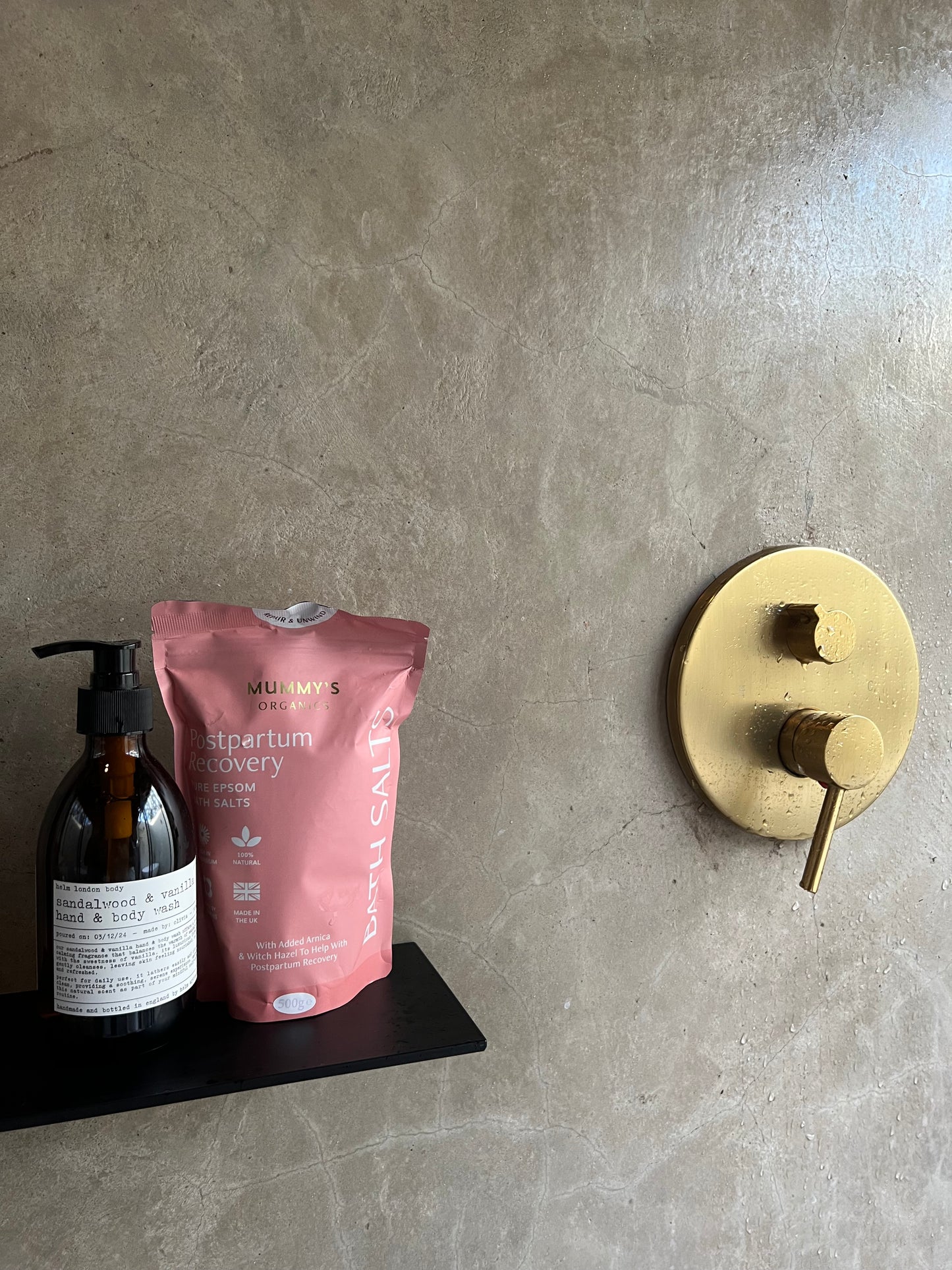 Sandalwood & Vanilla Hand & Body Wash - 300ml